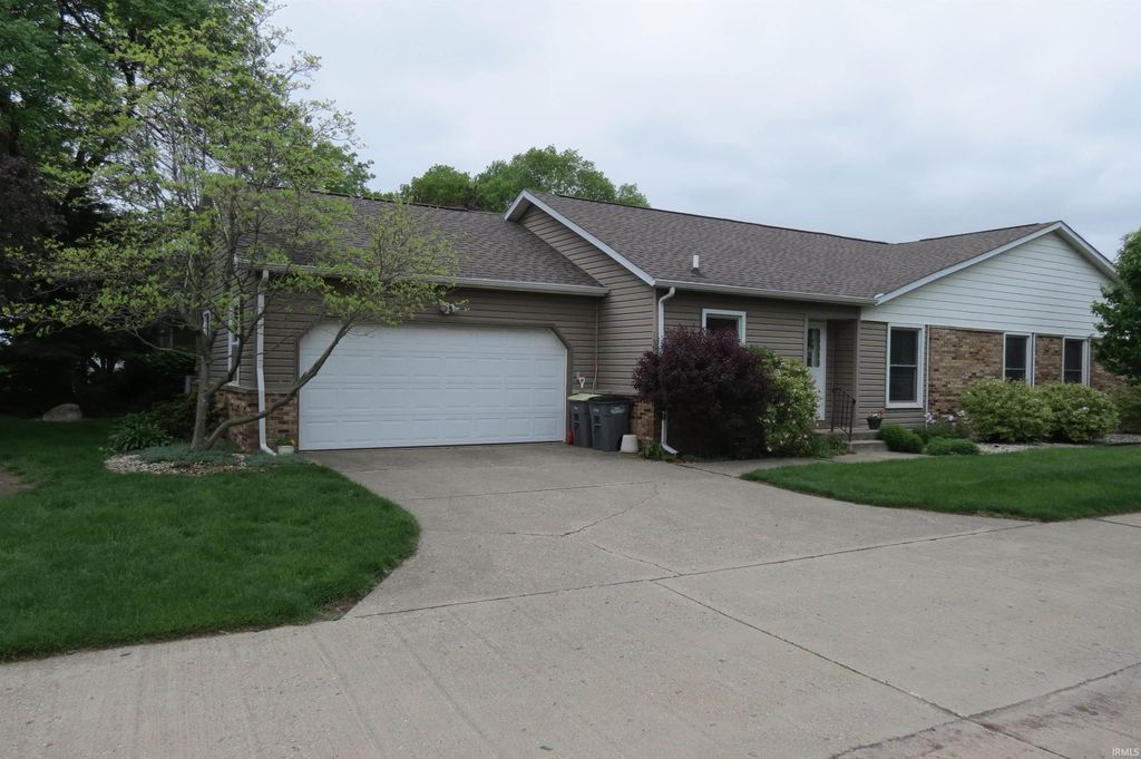 Photo of 130 W Navajo Street, West Lafayette, IN 47906 (MLS # 202615573)