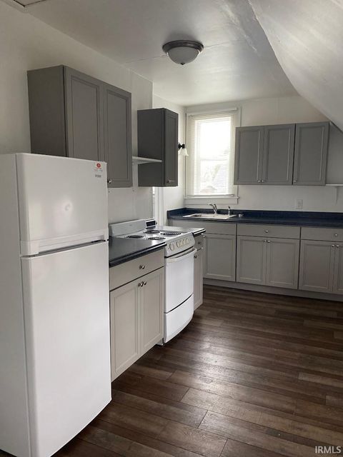 Tiny photo for 1829 Greenbush Street, Lafayette, IN 47904 (MLS # 202549239)