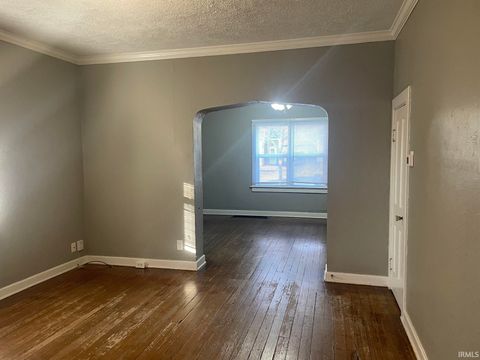 Tiny photo for 1829 Greenbush Street, Lafayette, IN 47904 (MLS # 202549239)