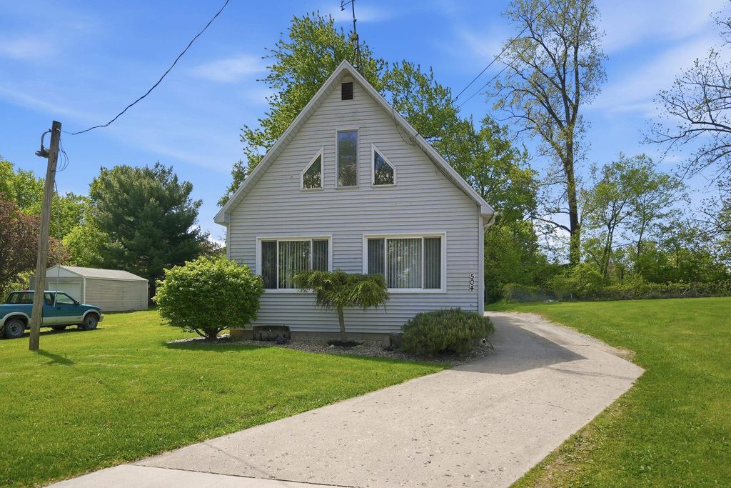 Photo of 504 Carlin Drive, Angola, IN 46703 (MLS # 202618602)