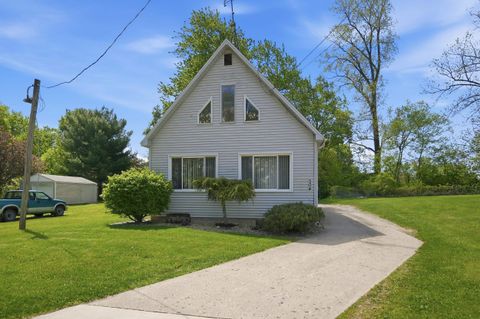 Tiny photo for 504 Carlin Drive, Angola, IN 46703 (MLS # 202618602)
