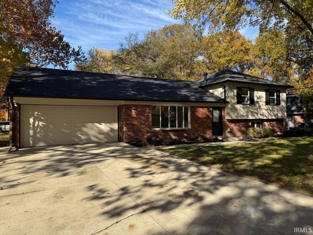 Photo of 4401 N Redding Road, Muncie, IN 47304 (MLS # 202545214)