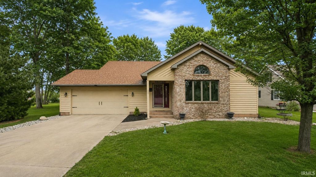 Photo of 327 N Columbia Parkway, Columbia City, IN 46725 (MLS # 202618777)