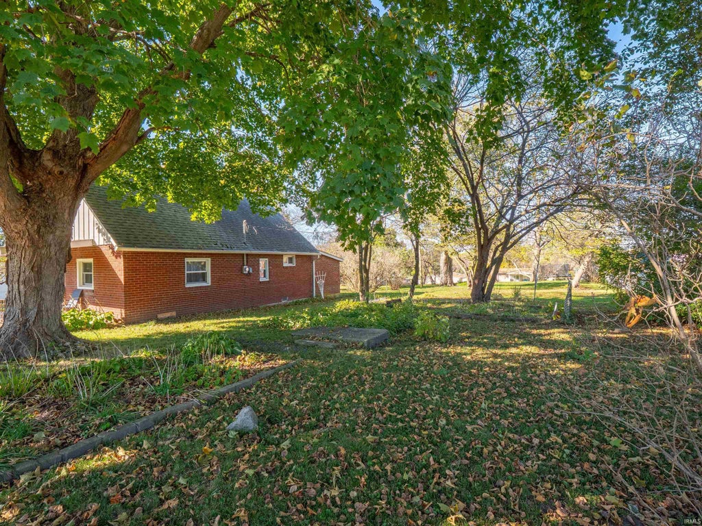 Photo of 1100 E Taylor Street, Attica, IN 47918 (MLS # 202643636)