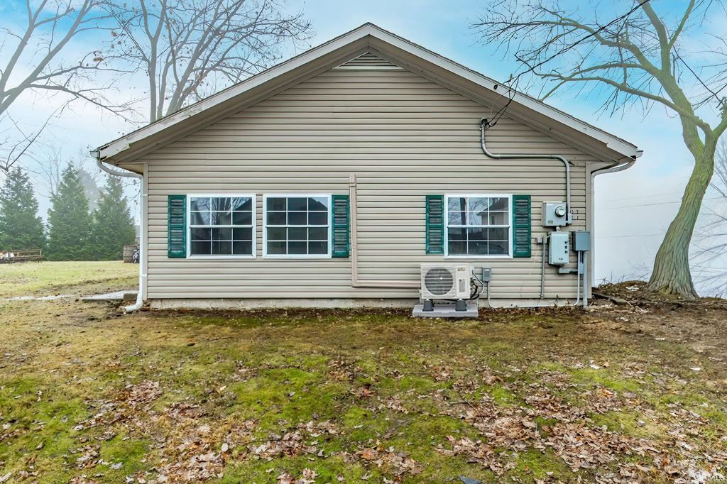 Photo of 6545 S 070 E, Wolcottville, IN 46795 (MLS # 202600622)