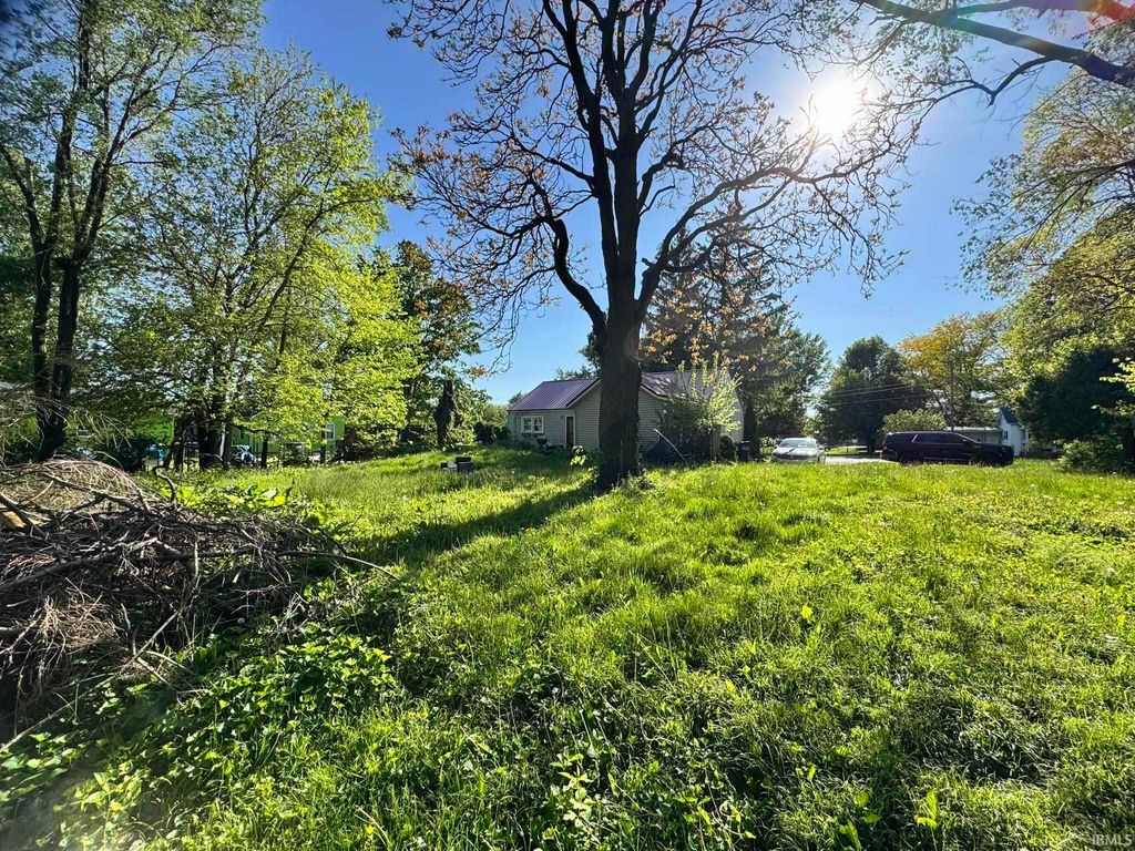 Photo of 715 N Cavin Street, Ligonier, IN 46767 (MLS # 202618823)