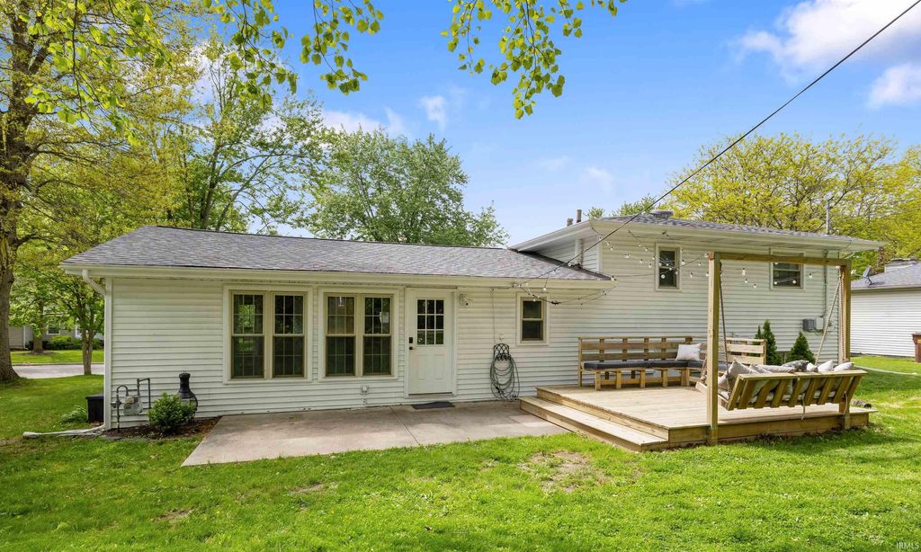 Photo of 218 Iwo Street, Auburn, IN 46706 (MLS # 202616985)