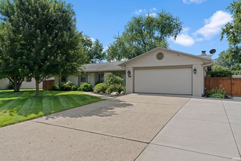 Photo of 3907 Pasadena Drive, Lafayette, IN 47905 (MLS # 202627266)