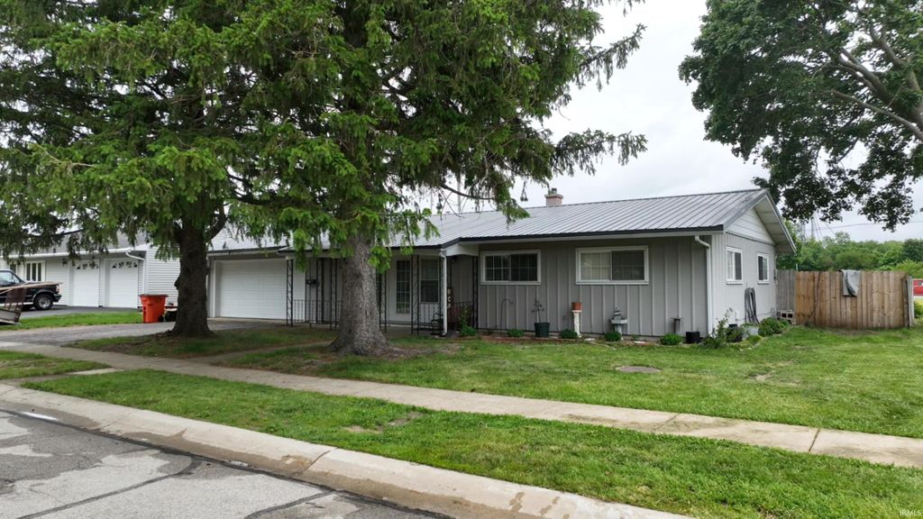 Photo of 535 Twin Lakes Avenue, Monticello, IN 47960 (MLS # 202619918)
