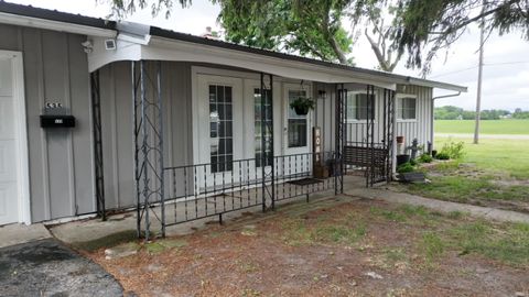 Tiny photo for 535 Twin Lakes Avenue, Monticello, IN 47960 (MLS # 202619918)
