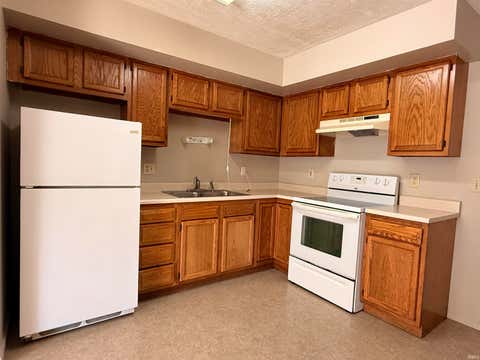 Tiny photo for 1906 N Apperson Way, Kokomo, IN 46901 (MLS # 202635310)