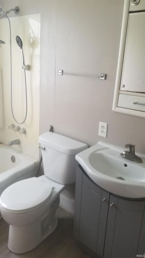 Tiny photo for 2004 Whitcomb Avenue, Lafayette, IN 47904 (MLS # 202628113)