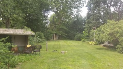 Tiny photo for 2004 Whitcomb Avenue, Lafayette, IN 47904 (MLS # 202628113)