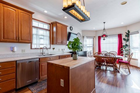 Tiny photo for 858 N PERSIMMON Drive, Warsaw, IN 46582 (MLS # 202619906)