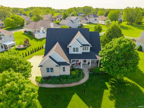 Photo of 858 N PERSIMMON Drive, Warsaw, IN 46582 (MLS # 202619906)