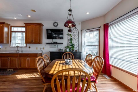 Tiny photo for 858 N PERSIMMON Drive, Warsaw, IN 46582 (MLS # 202619906)