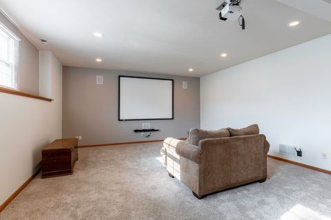 Tiny photo for 858 N PERSIMMON Drive, Warsaw, IN 46582 (MLS # 202619906)