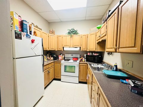 Tiny photo for 1009-1011 E Lawrence Street, Mishawaka, IN 46545 (MLS # 202612494)