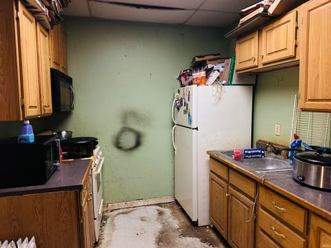 Tiny photo for 1009-1011 E Lawrence Street, Mishawaka, IN 46545 (MLS # 202612494)