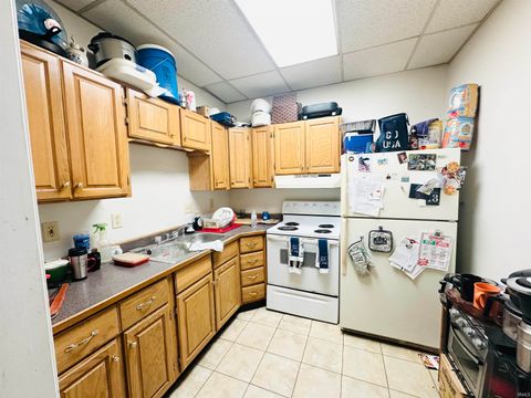 Tiny photo for 1009-1011 E Lawrence Street, Mishawaka, IN 46545 (MLS # 202612494)