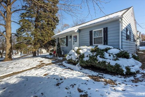 Tiny photo for 1039 Tulip Lane, Lafayette, IN 47904 (MLS # 202548715)