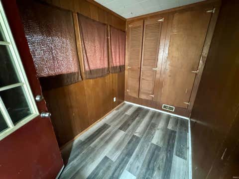 Tiny photo for 915 N Main Street, Evansville, IN 47708 (MLS # 202627740)