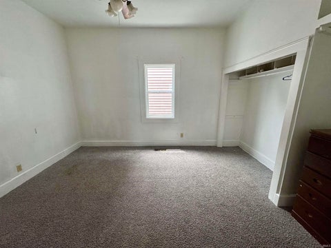 Tiny photo for 915 N Main Street, Evansville, IN 47708 (MLS # 202627740)