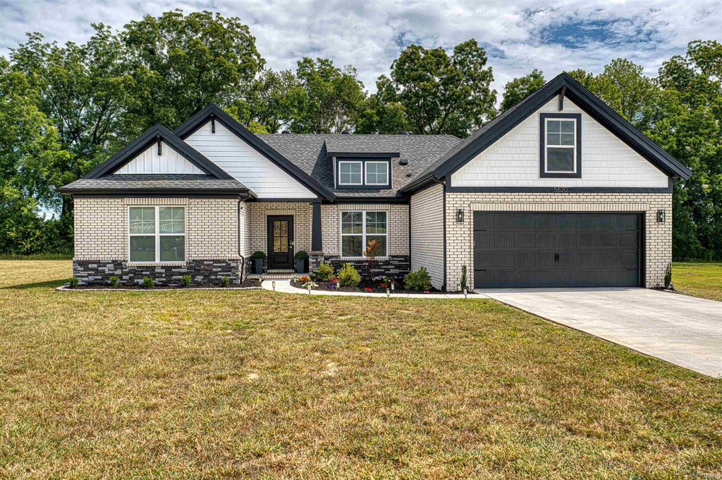 Photo of 5620 RED LAKE Drive, Mount Vernon, IN 47620 (MLS # 202537741)