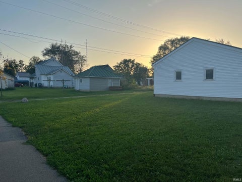 Tiny photo for 120 W North Street, Dunkirk, IN 47336 (MLS # 202638896)