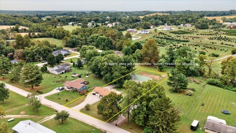 Tiny photo for 5172 S Indian Valley Drive, Bloomington, IN 47403 (MLS # 202639760)
