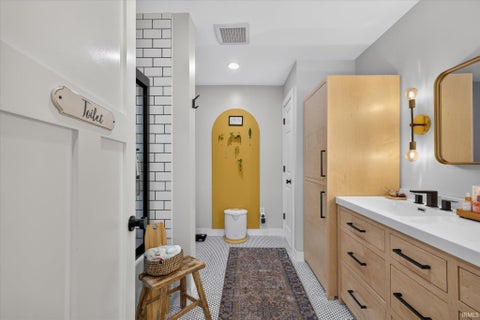 Tiny photo for 5172 S Indian Valley Drive, Bloomington, IN 47403 (MLS # 202639760)