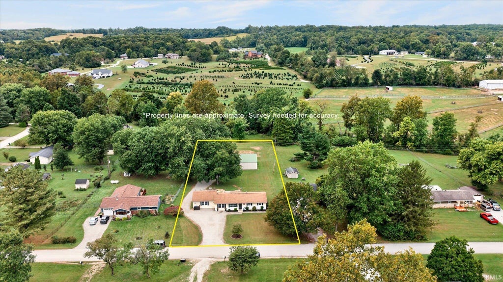 Photo of 5172 S Indian Valley Drive, Bloomington, IN 47403 (MLS # 202639760)