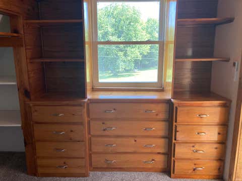 Tiny photo for 441 Oak Street, Lynnville, IN 47619 (MLS # 202618323)