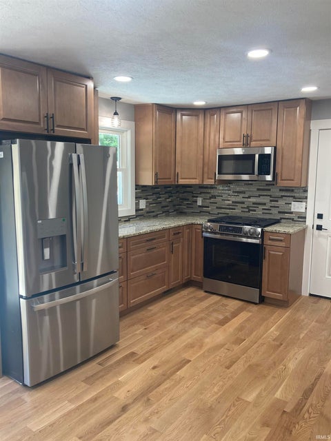 Tiny photo for 441 Oak Street, Lynnville, IN 47619 (MLS # 202618323)