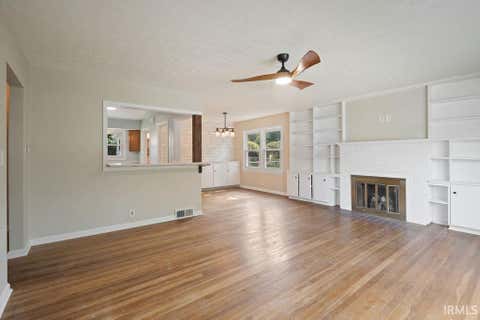 Tiny photo for 703 Grove Avenue, Kokomo, IN 46902 (MLS # 202634441)