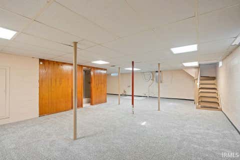 Tiny photo for 703 Grove Avenue, Kokomo, IN 46902 (MLS # 202634441)