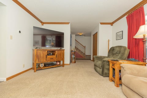 Tiny photo for 5635 Oak Ridge Drive, Evansville, IN 47711 (MLS # 202632025)