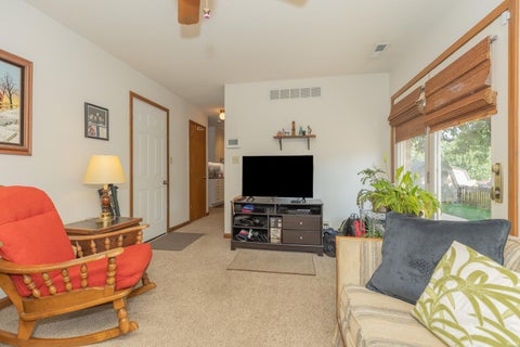 Tiny photo for 5635 Oak Ridge Drive, Evansville, IN 47711 (MLS # 202632025)