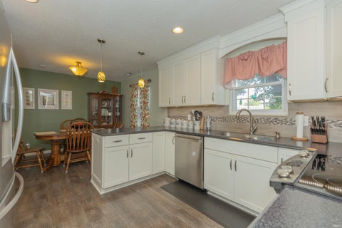Tiny photo for 5635 Oak Ridge Drive, Evansville, IN 47711 (MLS # 202632025)