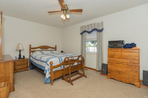 Tiny photo for 5635 Oak Ridge Drive, Evansville, IN 47711 (MLS # 202632025)