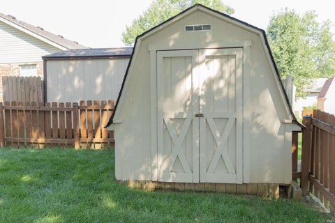 Tiny photo for 5635 Oak Ridge Drive, Evansville, IN 47711 (MLS # 202632025)