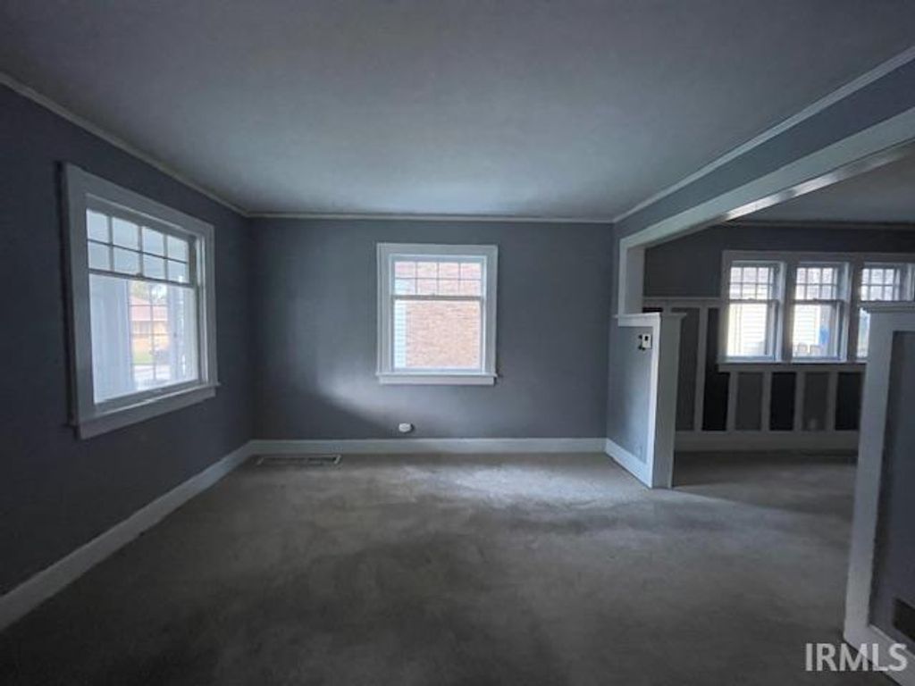 Photo of 1160 E Indiana Avenue, South Bend, IN 46613 (MLS # 202543274)