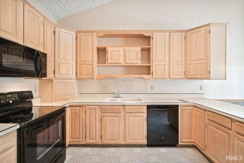 Tiny photo for 521 Sagebrush Drive, Kokomo, IN 46901 (MLS # 202631635)