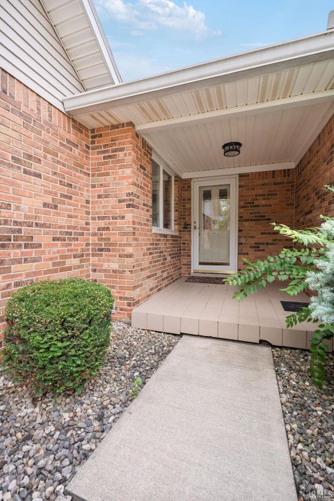 Tiny photo for 521 Sagebrush Drive, Kokomo, IN 46901 (MLS # 202631635)