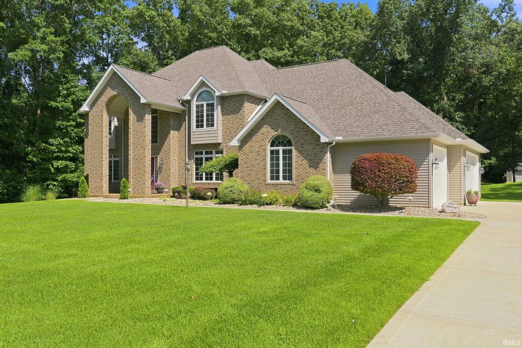 Photo of 13283 Cedar Creek Drive, Middlebury, IN 46540 (MLS # 202629655)