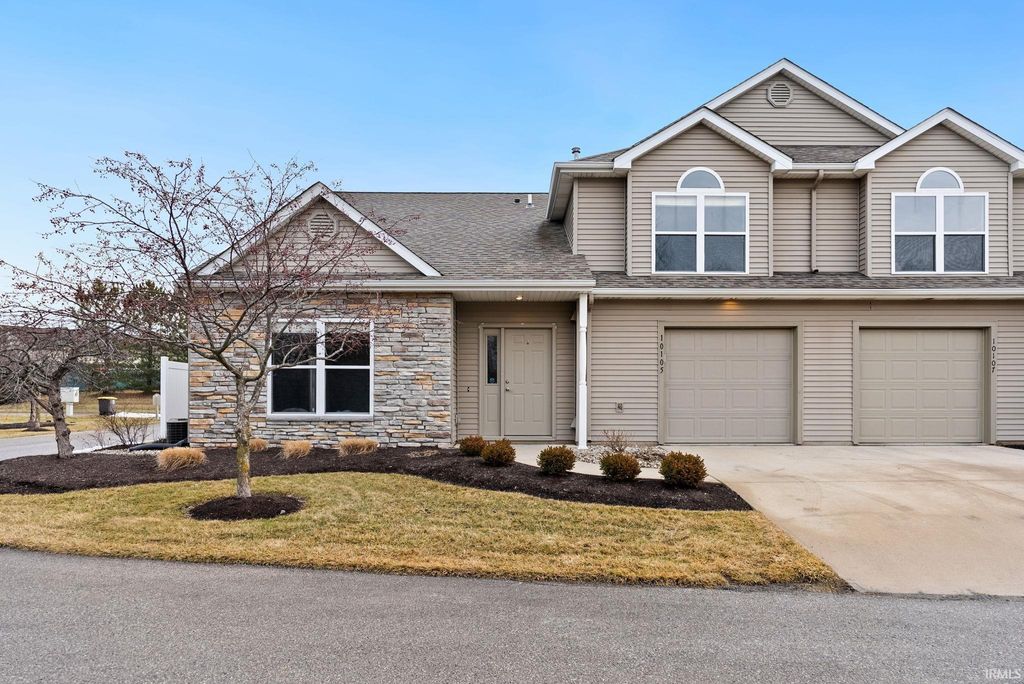 Photo of 10105 Oak Trail Road, Fort Wayne, IN 46825 (MLS # 202605082)