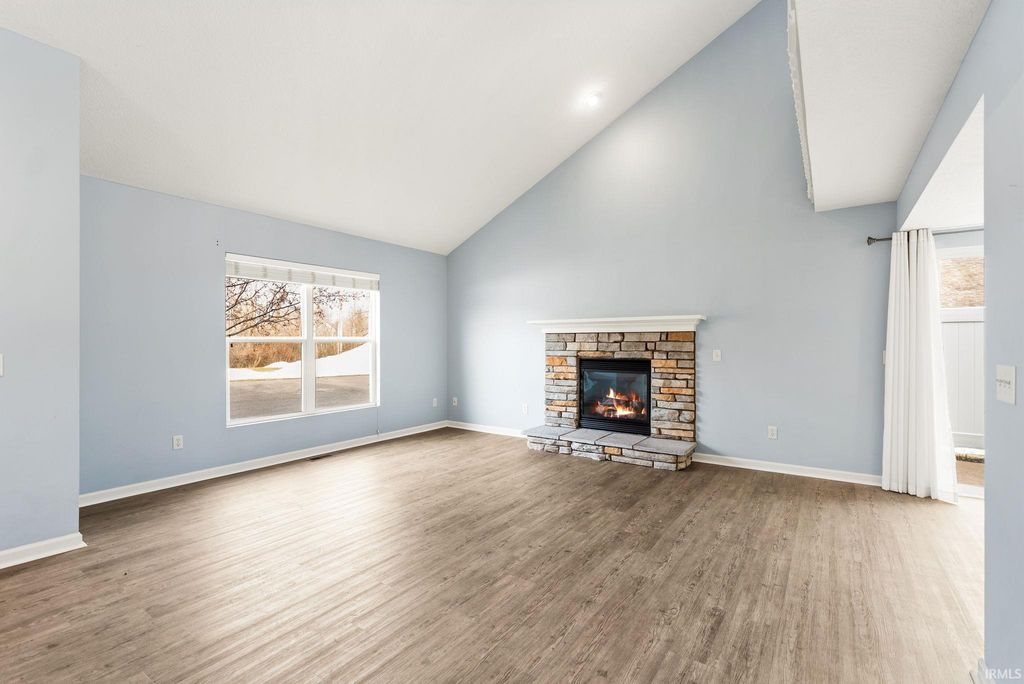 Photo of 10105 Oak Trail Road, Fort Wayne, IN 46825 (MLS # 202605082)