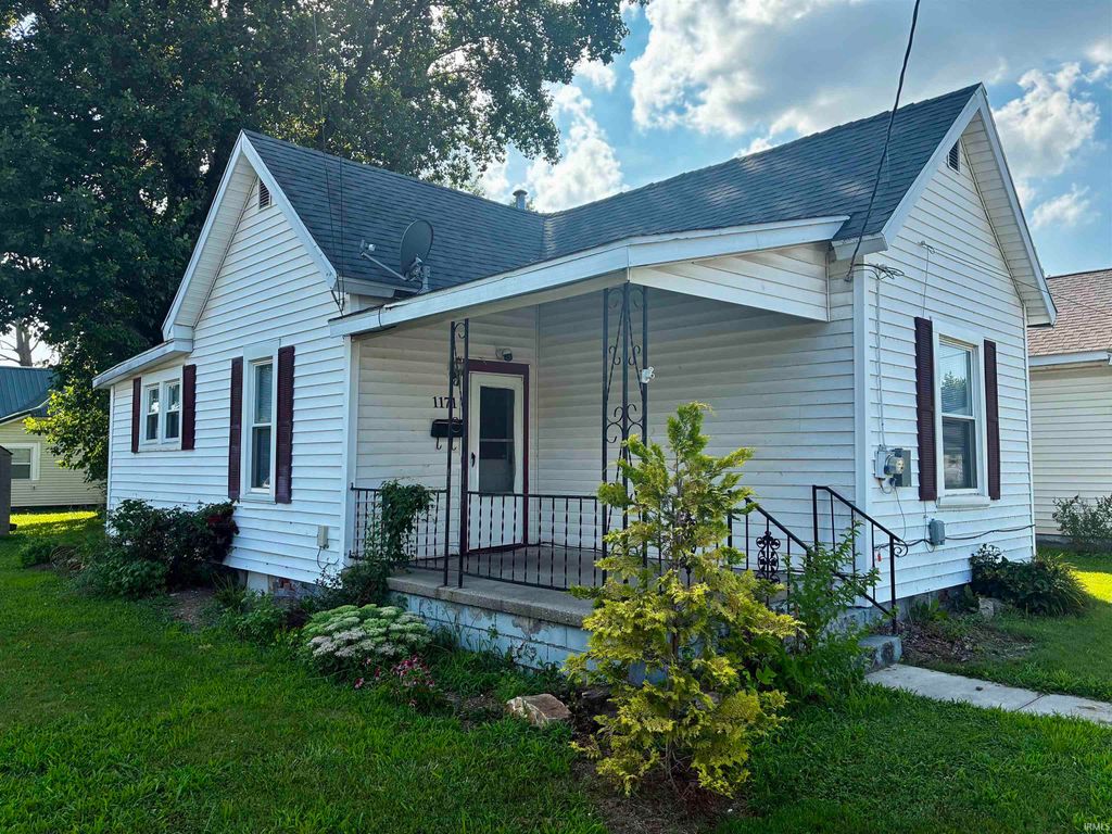 Photo of 1171 DeWolf Street, Vincennes, IN 47591 (MLS # 202626603)