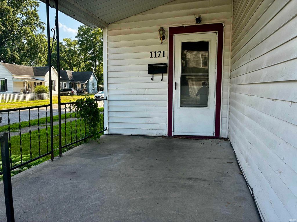 Photo of 1171 DeWolf Street, Vincennes, IN 47591 (MLS # 202626603)