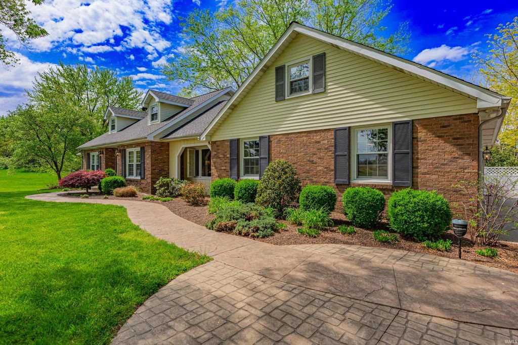 Photo of 7220 Henze Road, Evansville, IN 47720 (MLS # 202612800)